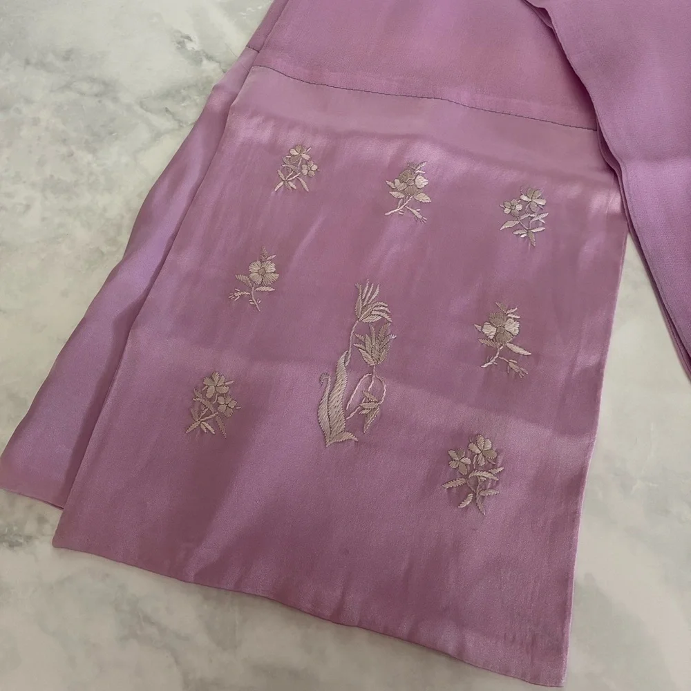 100% Silk Vintage Lavender Scarf with White Flower Embroidery
